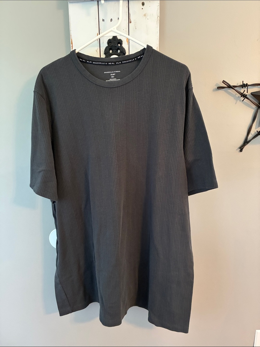 Men’s dark gray ribbed tee shirt 2XLT